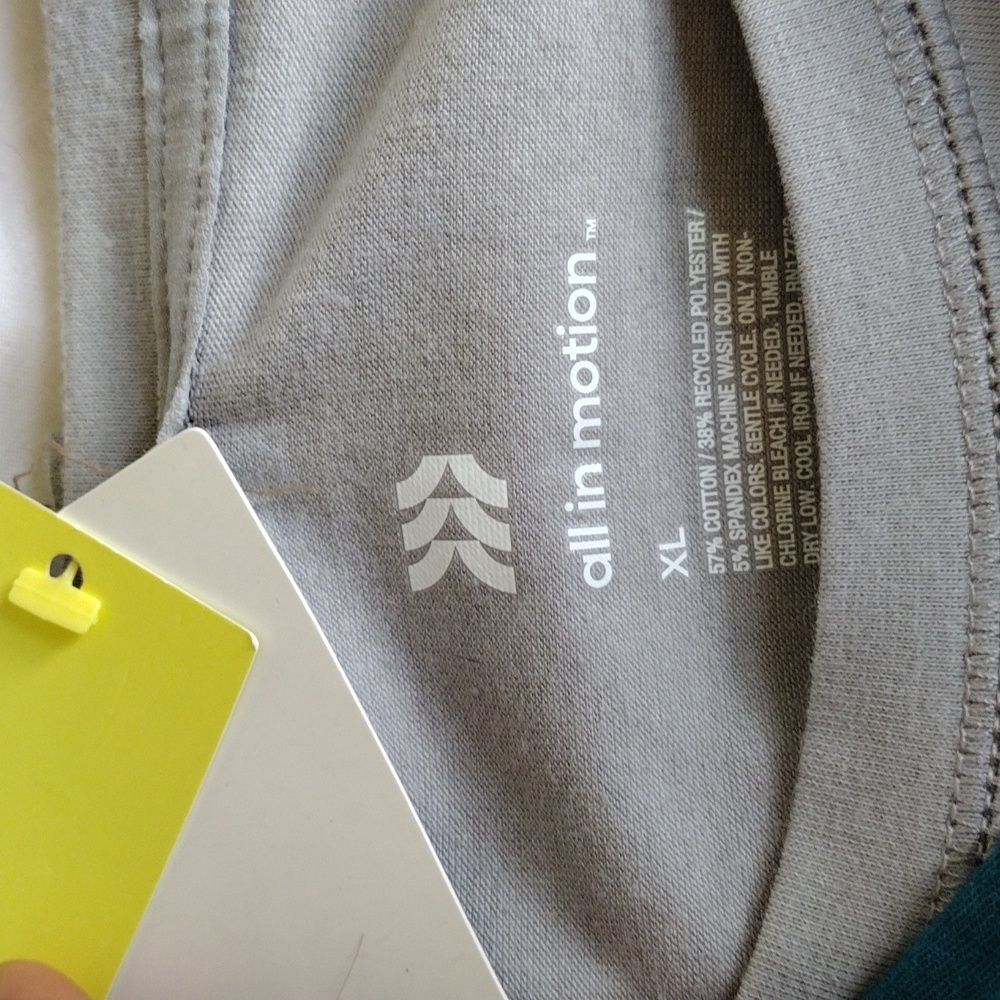 Shirt bundle - Picture 5 of 6